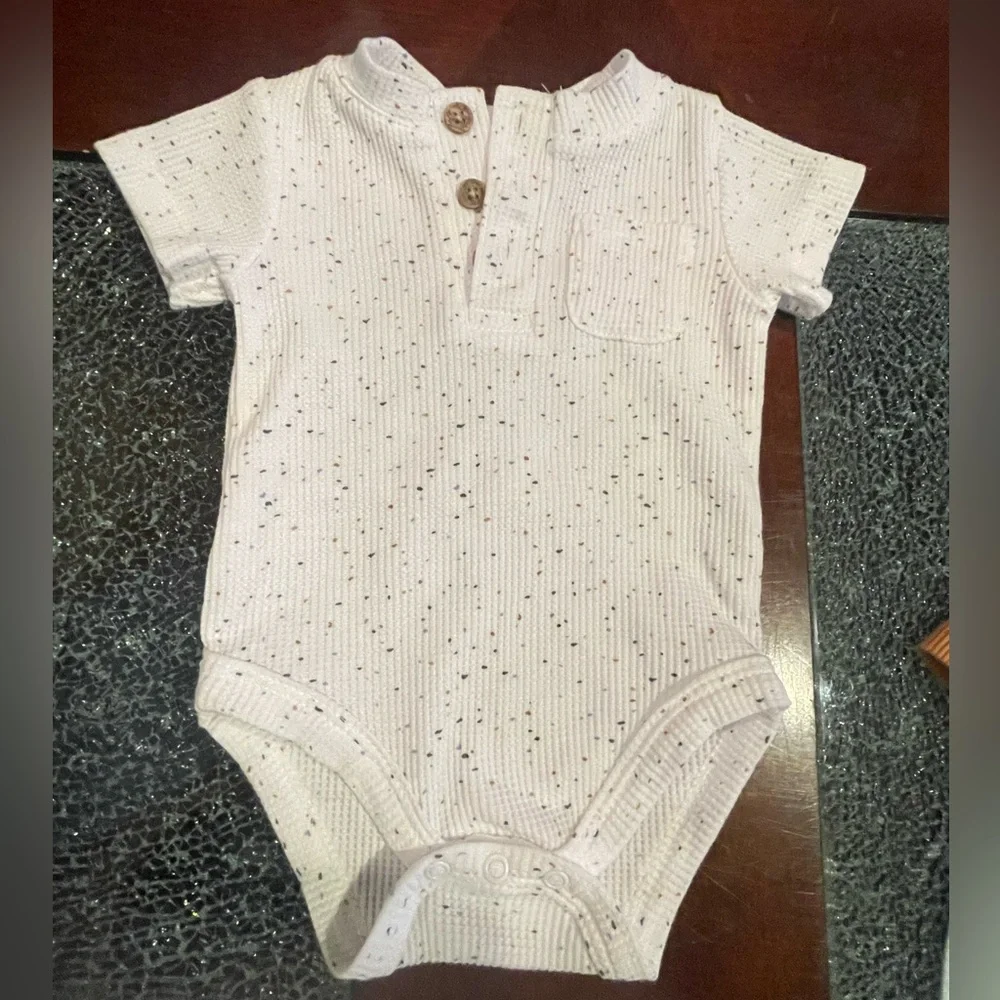 3 Pcs~Nicole Miller New York Snap Bottom Baby 0-3 month